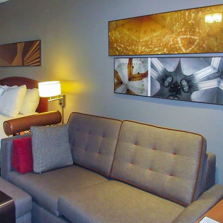 Suburban Extended Stay Hotel Greenville Haywood Mall Екстер'єр фото