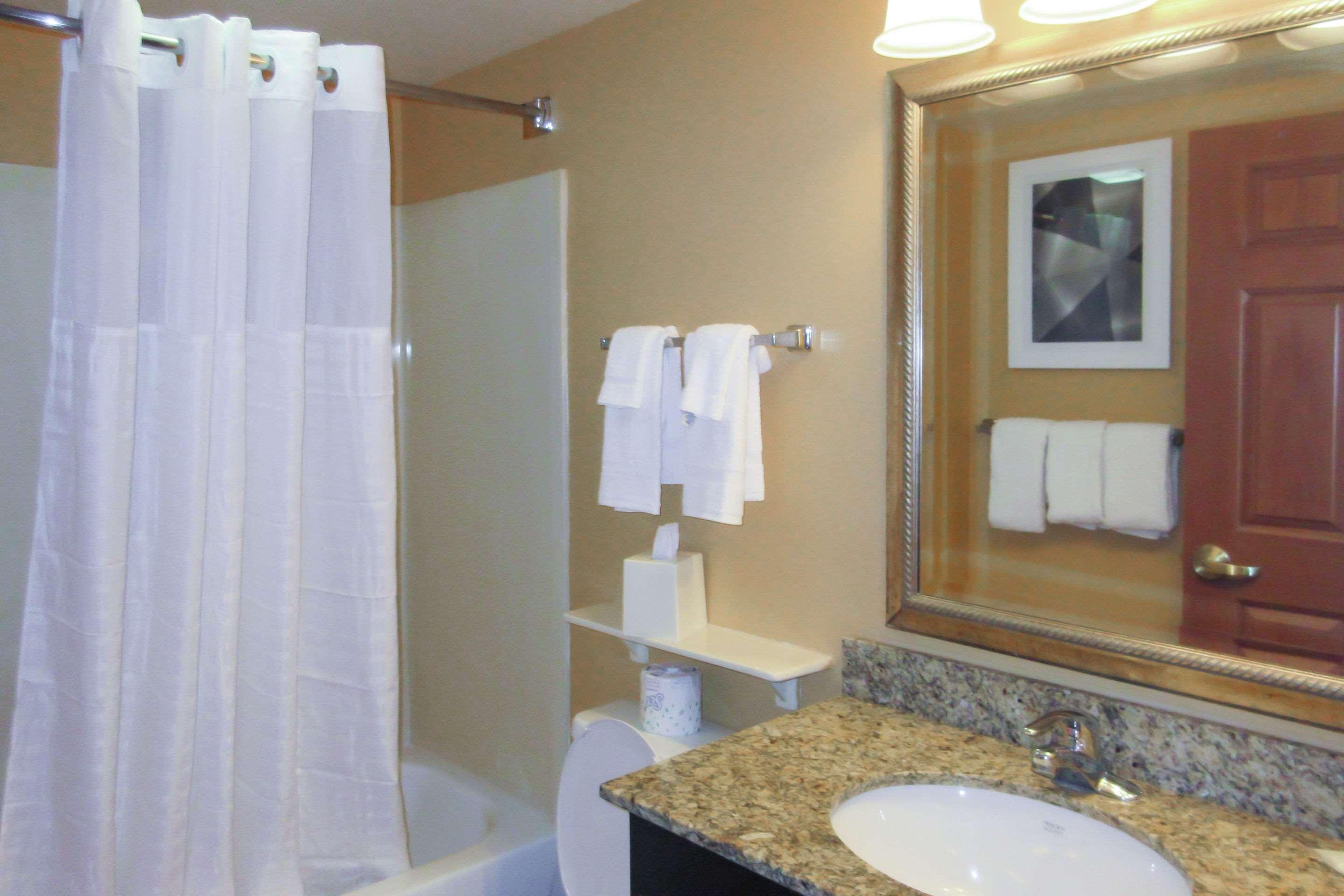 Suburban Extended Stay Hotel Greenville Haywood Mall Екстер'єр фото