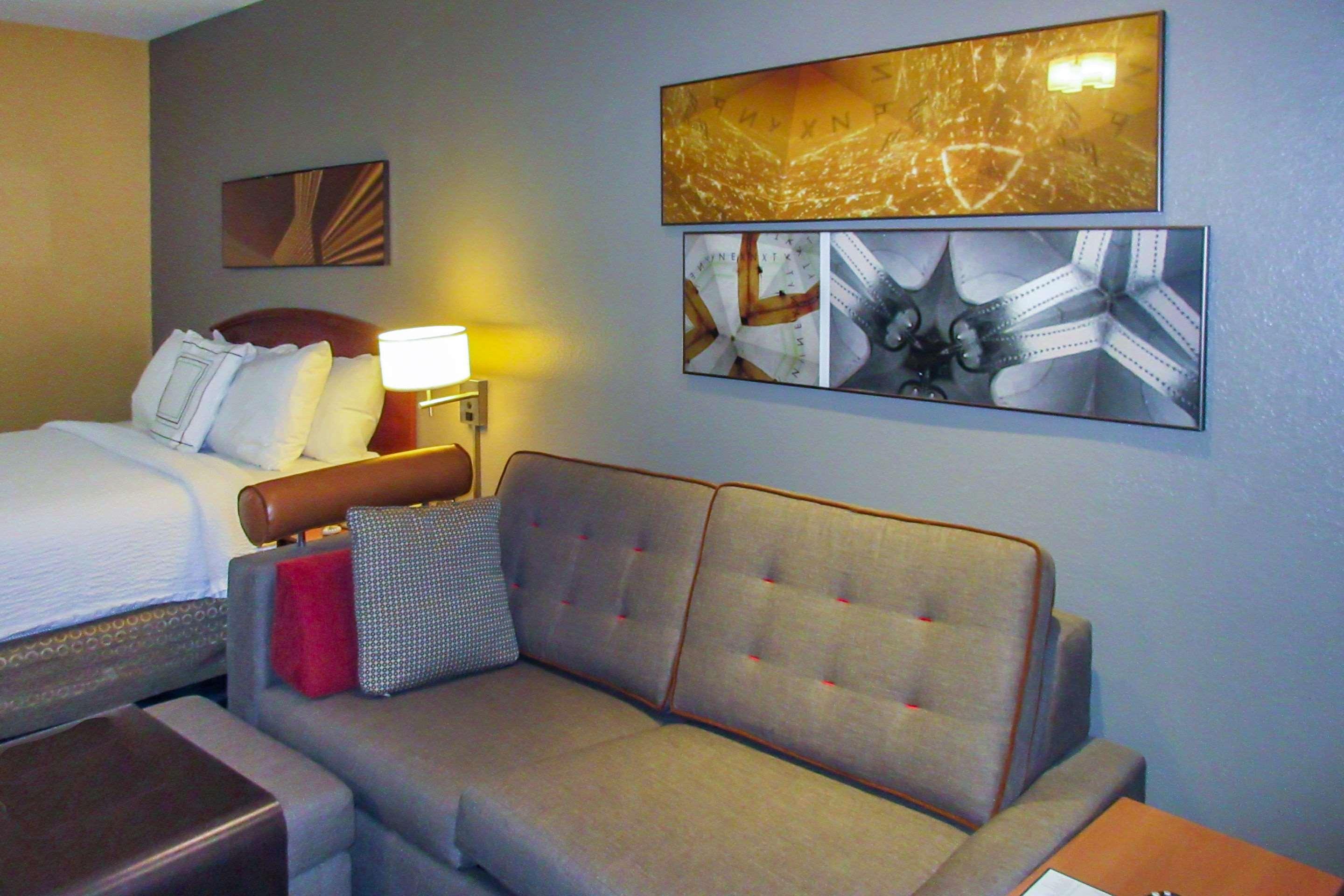 Suburban Extended Stay Hotel Greenville Haywood Mall Екстер'єр фото