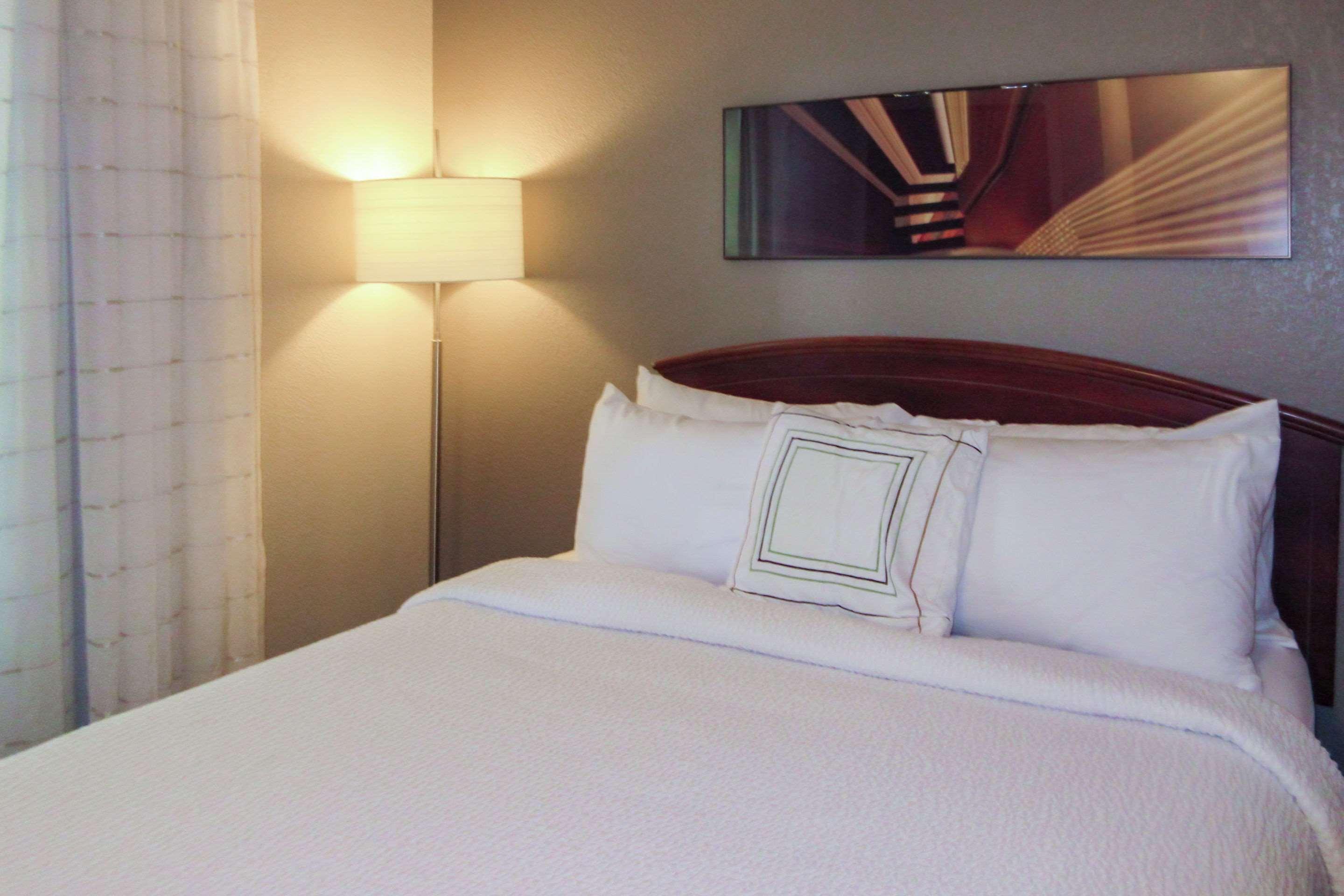 Suburban Extended Stay Hotel Greenville Haywood Mall Екстер'єр фото